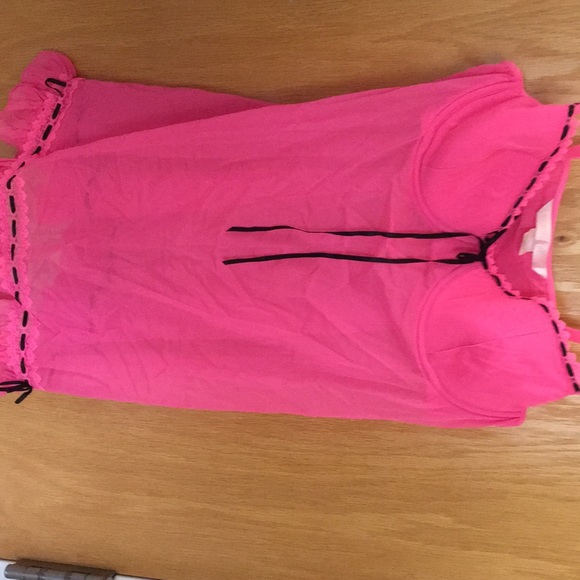 Hot pink slip - Picture 1 of 4